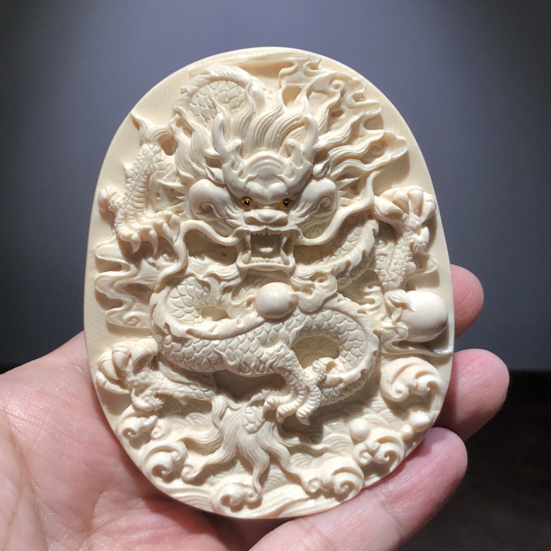 【騰空牌】精選猛犸滿紋冰料手工精雕，祥龍霸氣傳神，靈性十足！